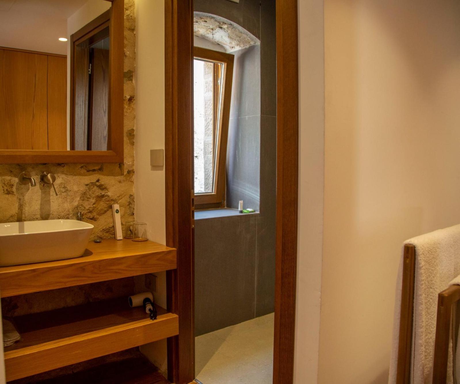 Zoe Hora Resort *